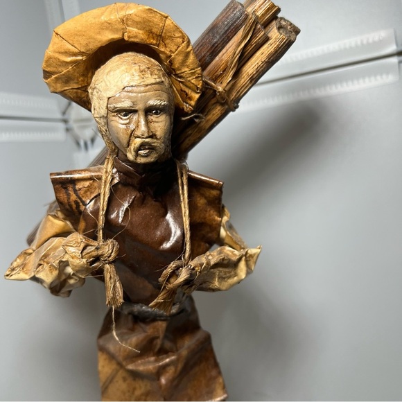 Vintage Mexican Folk Art Paper Mache Figurines Old Man Carrying Wood Logs 13” - Picture 3 of 5